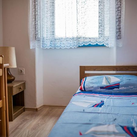 Hostel Flora Mali Lošinj Habitación foto